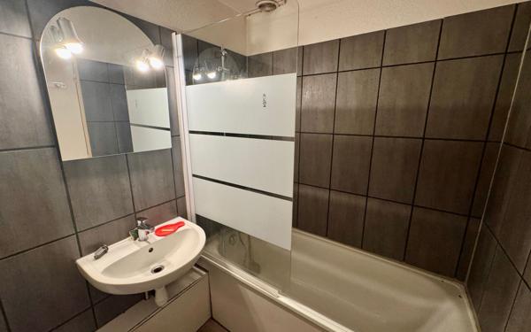 Appartement à vendre    1 pièce •  Dax