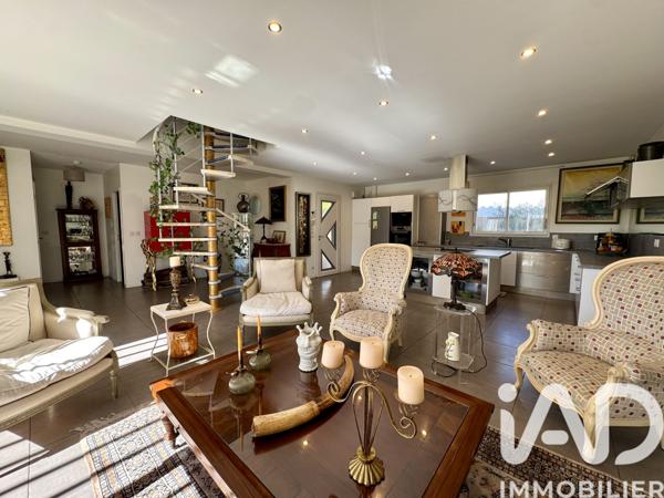 Maison à vendre 5 pièces 160 m² La Crau