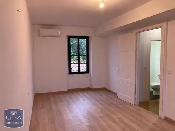 Appartement à louer 4 pièces 99m² Castelnaud-de-Gratecambe (47290)
