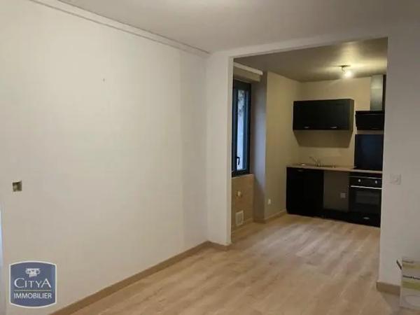 Appartement à louer 4 pièces 99m² Castelnaud-de-Gratecambe (47290)