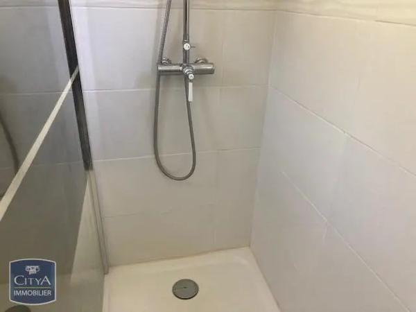 Appartement à louer 4 pièces 99m² Castelnaud-de-Gratecambe (47290)