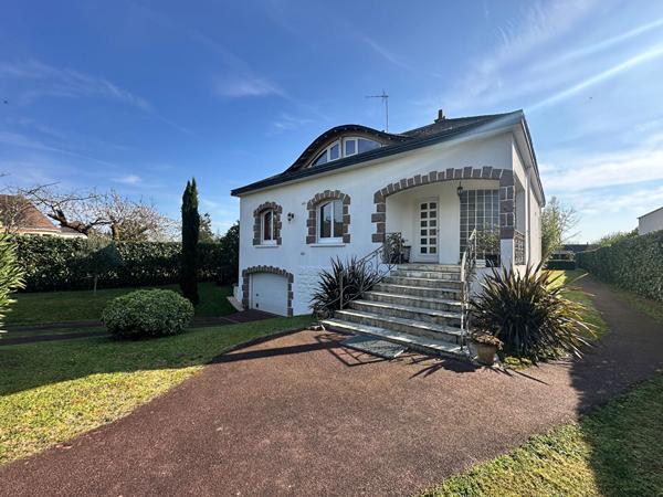 A VENDRE - Maison 187 m² - BALLAN-MIRÉ