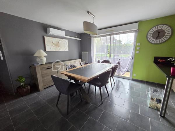 Magnifique Pavillon de plain-pied de 102 m² à Gimouille

Situé dans un joli coin de campagne, à 10 minutes des commerces, des écoles et des commodités de Nevers, nous vous présentons ce magnifique pavillon de plain-pied de 102 m² habitables, implanté sur un terrain de 1 100 m². Il propose 4 pièces dont 3 chambres, réparties comme suit : une entrée, un salon, un séjour, une cuisine, un cellier, un dégagement, un bureau, trois chambres, une salle d’eau et un wc indépendant.

L'entrée dispose d'un placard penderie pour le côté pratique, entrée sur une grande pièce de vie de 49 m², qui dispose d'un espace salon , d'un séjour dont la porte fenêtre donne sur une belle terrasse. La  pièce de vie se complète d'une cuisine ouverte, aménagée et équipée. De la cuisine, cette maison propose un cellier qui donne sur le garage de 15m².
Du salon , un dégagement de couloir dessert un bureau de 8m², une salle d’eau avec douche à l’italienne, un wc indépendant ainsi que trois chambres de 12 m², 10 m² et 10 m², toutes avec placards dressing.

Ce pavillon dispose d’huisseries en PVC double vitrage avec volets en PVC, d’une baie vitrée en aluminium double vitrage avec volet roulant motorisé, Il propose une pompe à chaleur Air / Air (climatisations réversibles),  complété par un chauffage électrique à inertie sèche, ainsi qu'un ballon production production d’eau chaude. Ce pavillon bénéficie d’un diagnostic de performance énergétique en classe C donc économique et d’une émission de gaz à effet de serre en classe A donc peu polluante. 
Les sols de cette maison sont en carrelage, sauf pour le bureau et les chambres qui sont en parquet. 
Sa toiture est en tuiles mécaniques en terre cuite. 
Côté assainissement, le pavillon est équipé d’une fosse septique.
Côté internet, il bénéficie de la fibre.
Côté extérieur, profitez d’un garage de 15 m², d’un abri, d’une terrasse en bois avec store banne , ainsi que d’un terrain de 1 100 m² arboré, entretenu et entièrement clos avec portail motorisé. 

Les plus de ce pavillon : sa situation en pleine campagne, à 10 minutes des commerces, des écoles et des commodités de Nevers, son terrain de 1 100 m², sa belle pièce de vie de 49 m², ses 3 chambres avec dressing, son garage de 15 m², ainsi que sa terrasse en bois avec store banne.

Des photos supplémentaires sont disponibles sur BSK IMMOBILIER, rubrique Nos conseillers, Olivier FRESLON.
Pour tout renseignement complémentaire ou pour une visite, contactez moi au 07 62 78 13 13 .

Un pavillon de plain-pied au calme de la campagne, à découvrir sans tarder : ne passez pas à côté de ce magnifique coup de coeur à Gimouille !