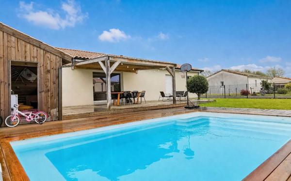 Maison à vendre    4 pièces •  Bayon-sur-Gironde