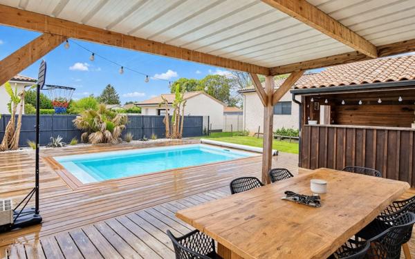 Maison à vendre    4 pièces •  Bayon-sur-Gironde