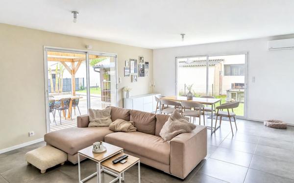 Maison à vendre    4 pièces •  Bayon-sur-Gironde