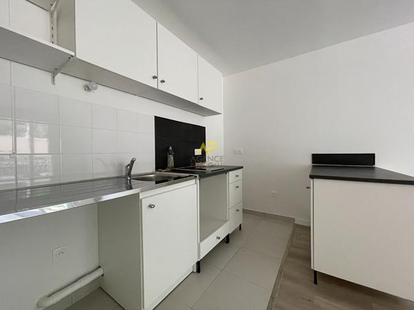 F2 - MARINA

Loyer €1 100/mois charges comprises **

- Ref : 1919