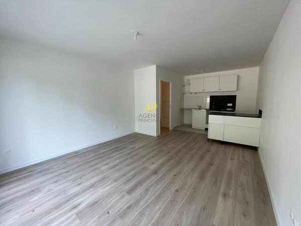 F2 - MARINA

Loyer €1 100/mois charges comprises **

- Ref : 1919