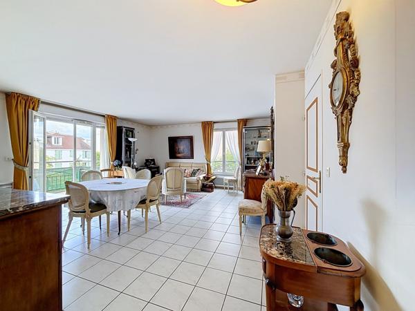 Appartement
         4 pièces
        - 89 m² Exclusivité 440 000 € *