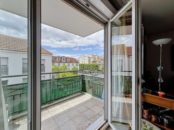 Appartement
         4 pièces
        - 89 m² Exclusivité 440 000 € *