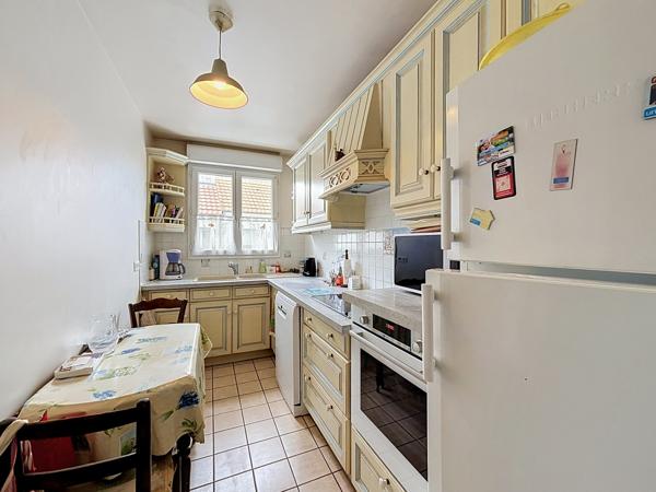 Appartement
         4 pièces
        - 89 m² Exclusivité 440 000 € *