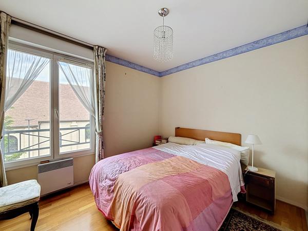 Appartement
         4 pièces
        - 89 m² Exclusivité 440 000 € *