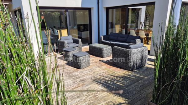 Maison individuelle en semi plain pied sur 1009m2