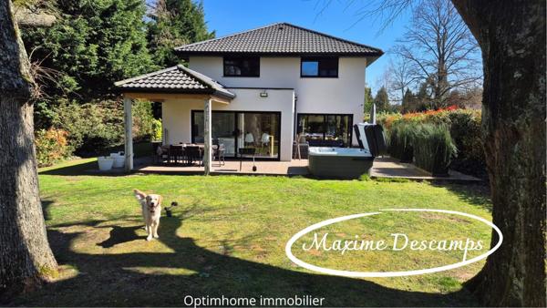 Maison individuelle en semi plain pied sur 1009m2
