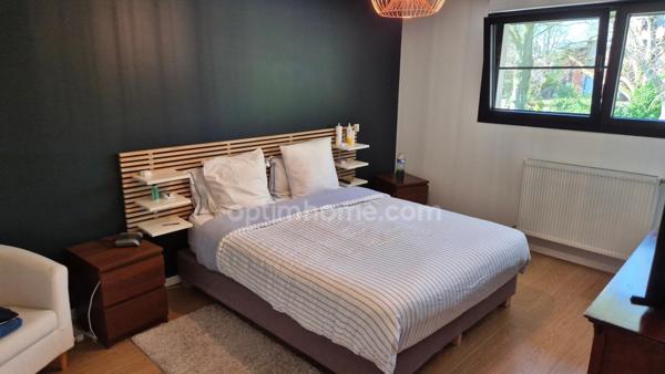 Maison individuelle en semi plain pied sur 1009m2