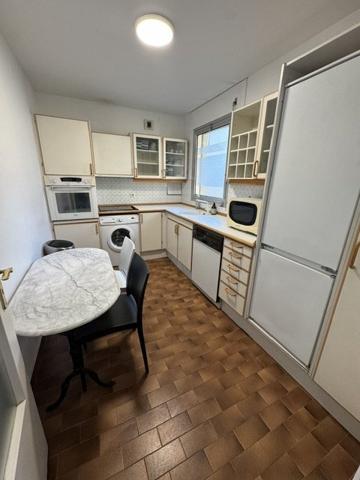 Appartement à VILLENEUVE LOUBET (06270)