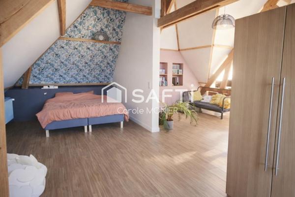 Coup de cœur assuré pour cette maison aux volumes généreux, offrant une vie de plain-pied