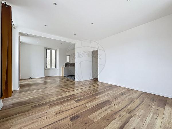 Immeuble 4 chambre(s) à vendre - Montbéliard, Doubs - 25