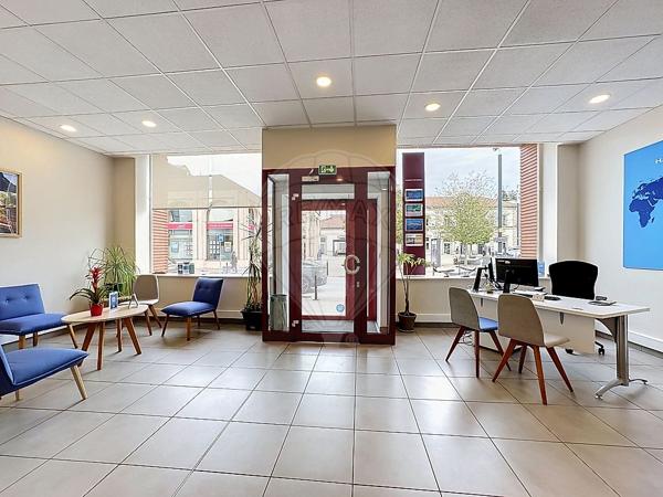 Immeuble 4 chambre(s) à vendre - Montbéliard, Doubs - 25