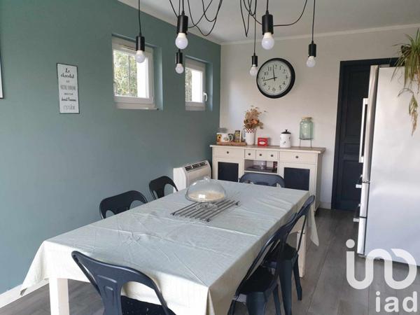 Maison de ville 8 pièces de 170 m² à Beaumont-le-Roger (27170)