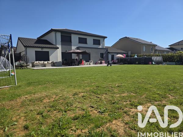 Maison à vendre 8 pièces 200,2 m² Hussigny-Godbrange