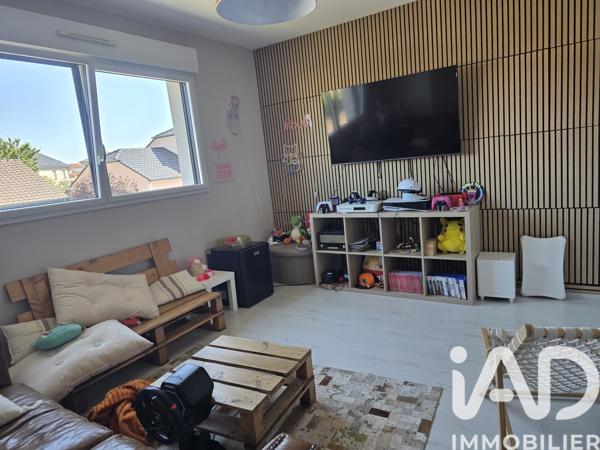 Maison à vendre 8 pièces 200,2 m² Hussigny-Godbrange
