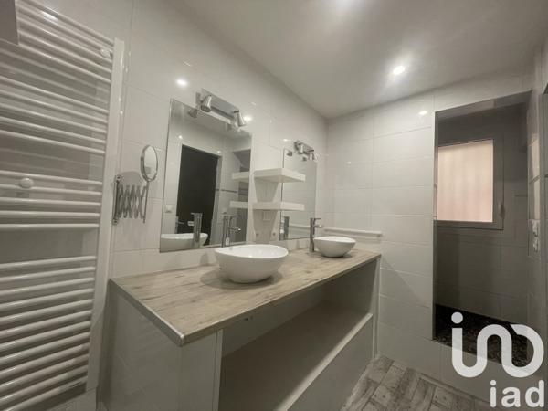 House for sale 4 rooms 80 m² Pézilla-la-Rivière