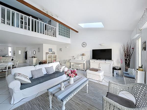 Maison Thaire 4 pièce(s) 114 m2