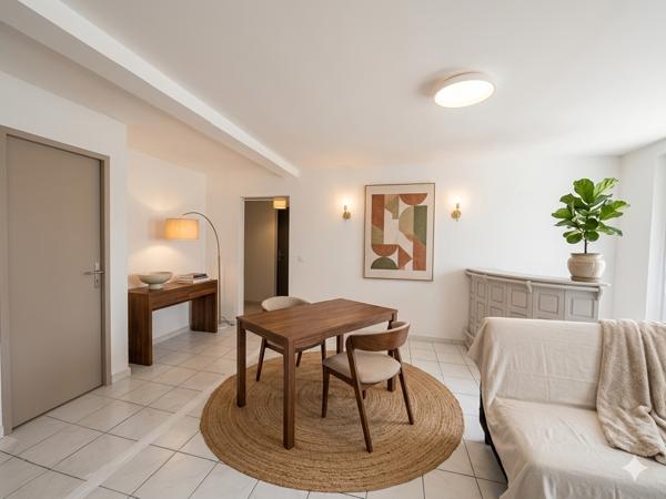 Draguignan (83300) Appartement T3 rénové avec garage de 21 m² à Draguignan