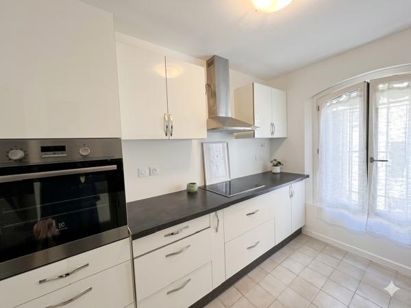 Draguignan (83300) Appartement T3 rénové avec garage de 21 m² à Draguignan