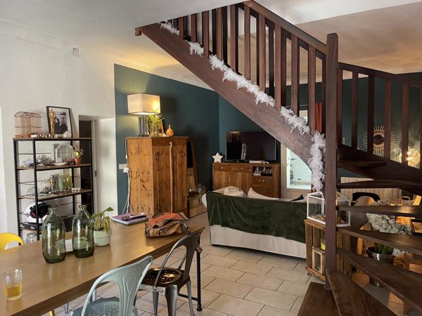 Entraigues-sur-la-Sorgue (84320) Exclusivité Maison de type 5 avec jardin piscine et garage