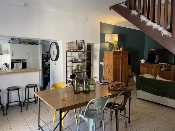 Entraigues-sur-la-Sorgue (84320) Exclusivité Maison de type 5 avec jardin piscine et garage