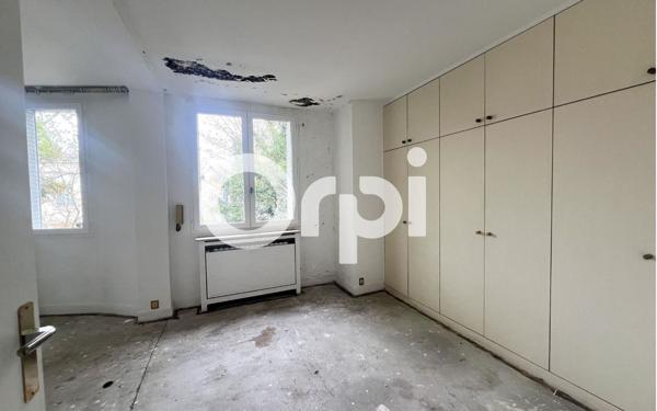 Maison à vendre    5 pièces •  Sceaux
