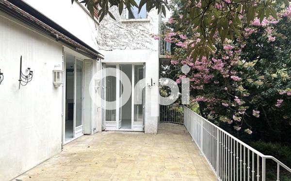 Maison à vendre    5 pièces •  Sceaux