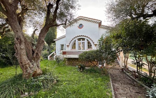 Maison à vendre    3 pièces • 73 m2 Antibes