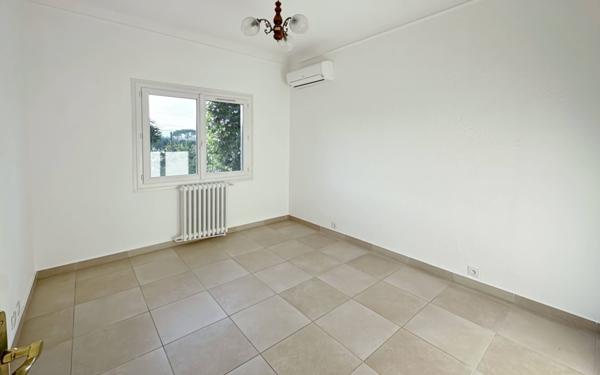 Maison à vendre    3 pièces • 73 m2 Antibes