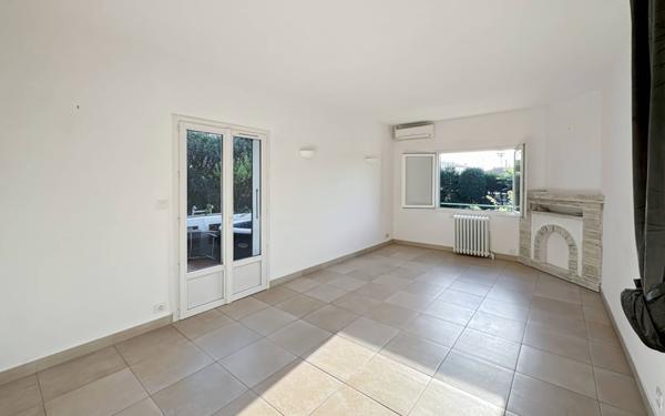 Maison à vendre    3 pièces • 73 m2 Antibes