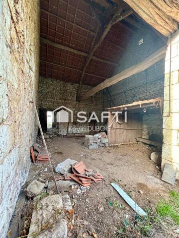 Maison et grange à réhabiliter.