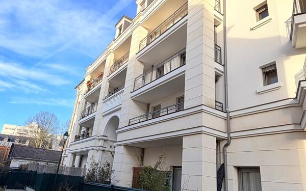 Appartement à louer    3 pièces •  Clamart