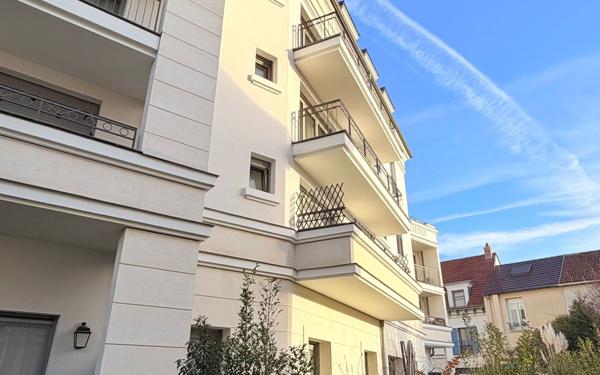 Appartement à louer    3 pièces •  Clamart