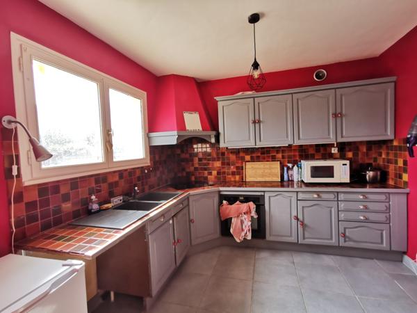 BAYEUX – Pavillon 4 chambres avec garage et jardin