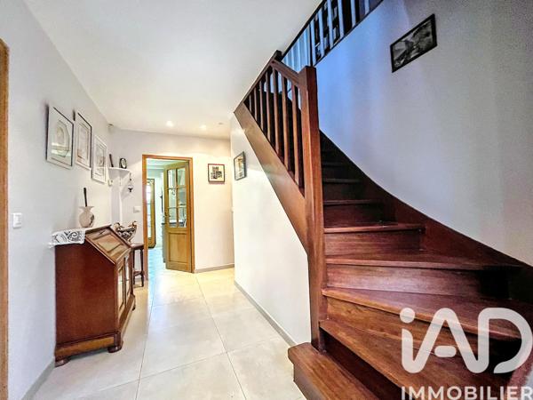 Maison à vendre 7 pièces 141 m² Saint-Arnoult-en-Yvelines