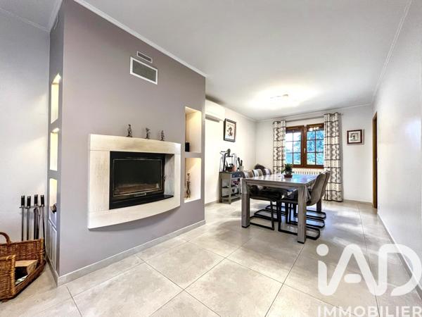 Maison à vendre 7 pièces 141 m² Saint-Arnoult-en-Yvelines