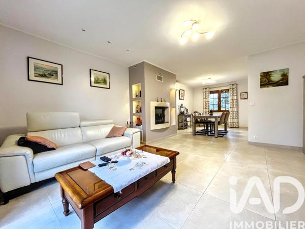 Maison à vendre 7 pièces 141 m² Saint-Arnoult-en-Yvelines