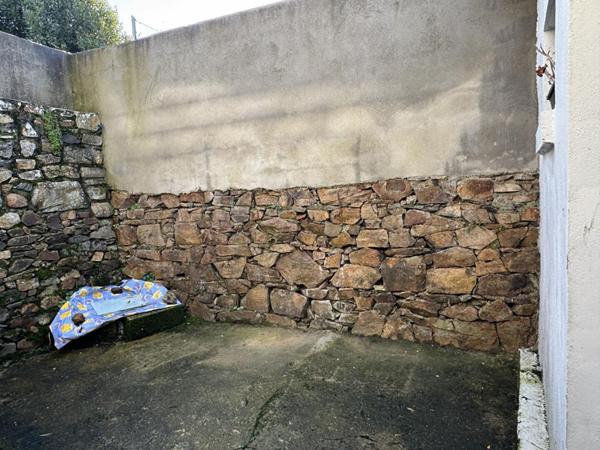 Une maison d'environ 35 m² de bourg à réinventer