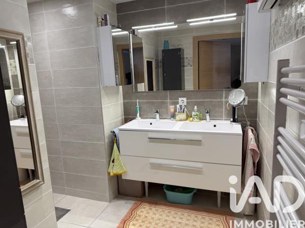 Appartement à vendre 4 pièces 92 m² Fréjus