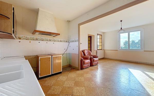 Maison à vendre    5 pièces •  L'Île-d'Elle