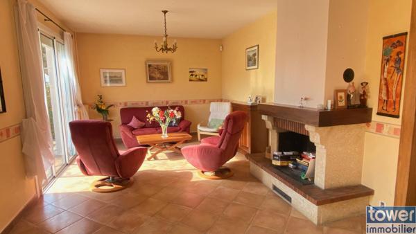 Villa
                                                                                                                                                                                                                                                                                                                        6 pièce(s)                                                                                                                                                                                                          5 chambre(s)                                                                                                                                                                                                          149  m²