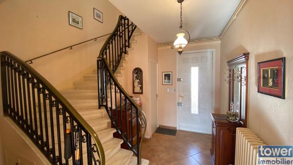 Villa
                                                                                                                                                                                                                                                                                                                        6 pièce(s)                                                                                                                                                                                                          5 chambre(s)                                                                                                                                                                                                          149  m²
