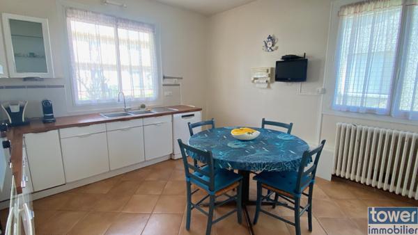 Villa
                                                                                                                                                                                                                                                                                                                        6 pièce(s)                                                                                                                                                                                                          5 chambre(s)                                                                                                                                                                                                          149  m²